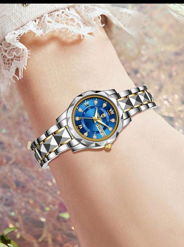 Women's VAGEER watch on wrist – blue dial